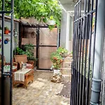Будинок відпочинку Solis A Cosy With Patio Walk To